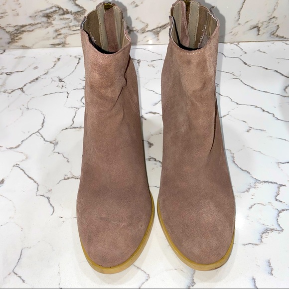 Urban Outfitters taupe faux suede boots, size 10 - Picture 2 of 10